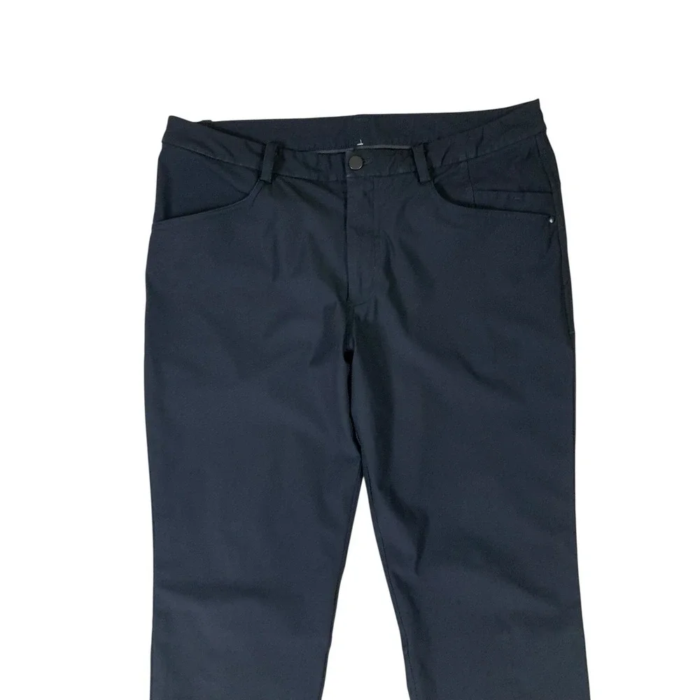 Lululemon Black Straight Leg Pants 36 Stretch Athletic Casual Travel